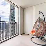 Beautiful Home On 45Th Floor With Full Burj View